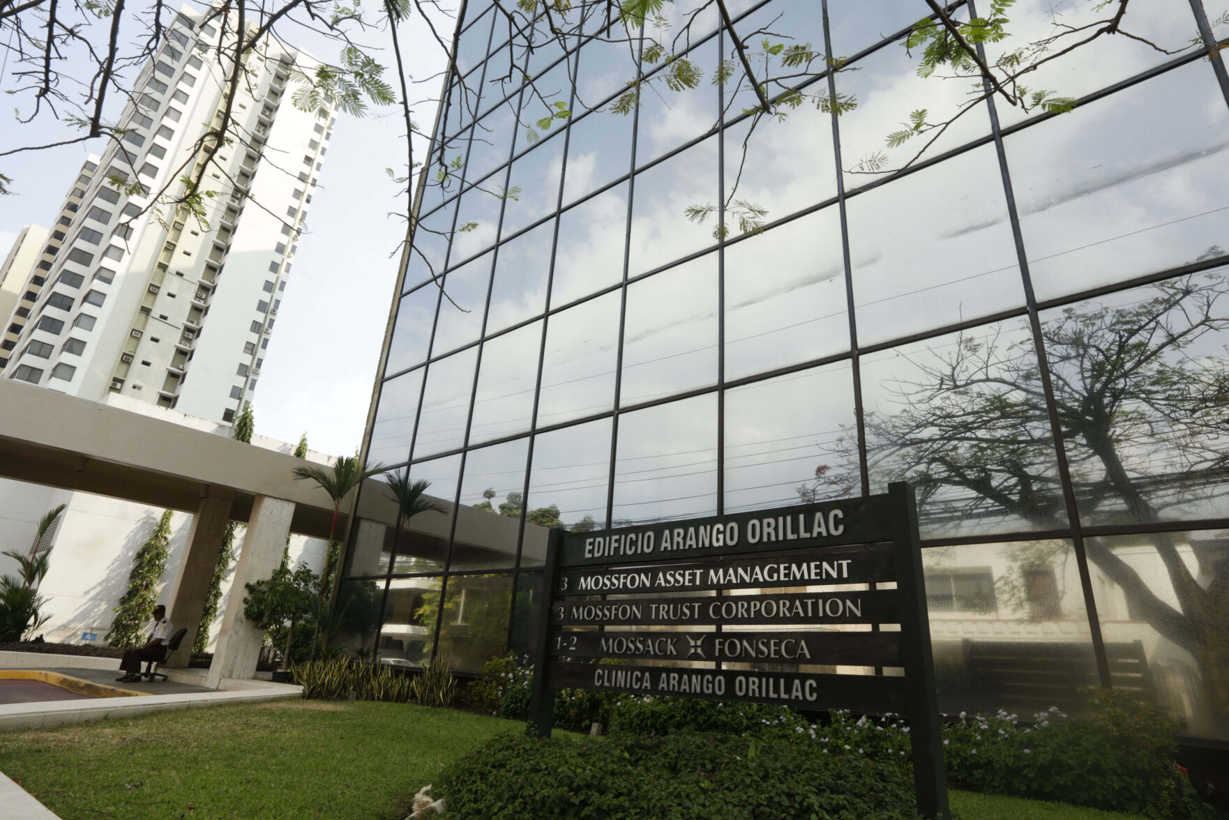 2016: "Panama Papers"